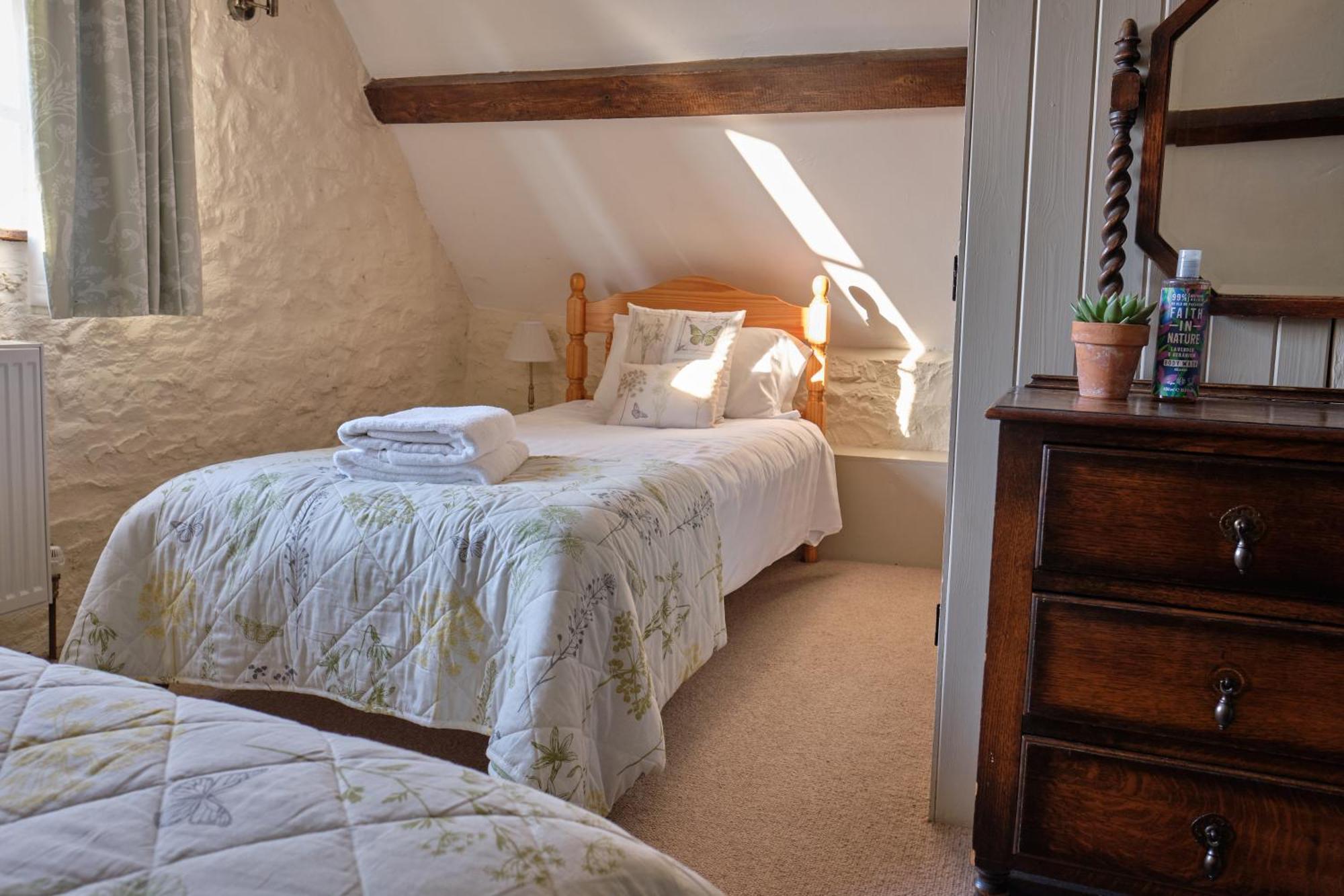 Middlewick Holiday Cottages Glastonbury Exterior photo